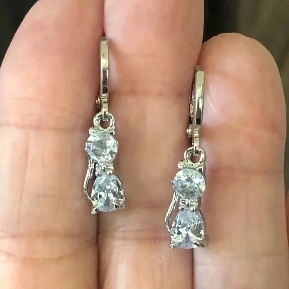 Kitty Cat Crystal Elegant Stainless Steel Earrings NWT